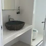 Διαμέρισμα Ene's Mykonos Κλουβάς