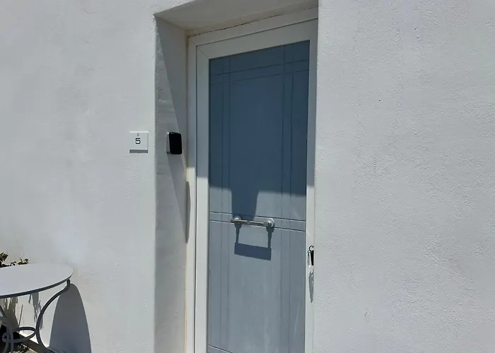 Ene's Mykonos Κλουβάς